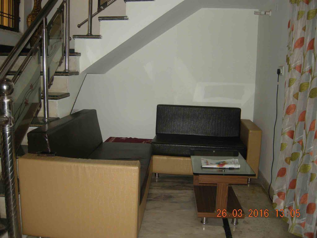 Sadhna Guest House Bhopal Ngoại thất bức ảnh